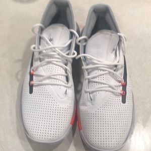 Curry 3zero ‘white’